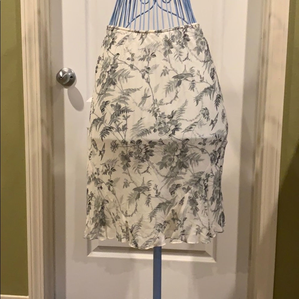 Women’s Express skirt